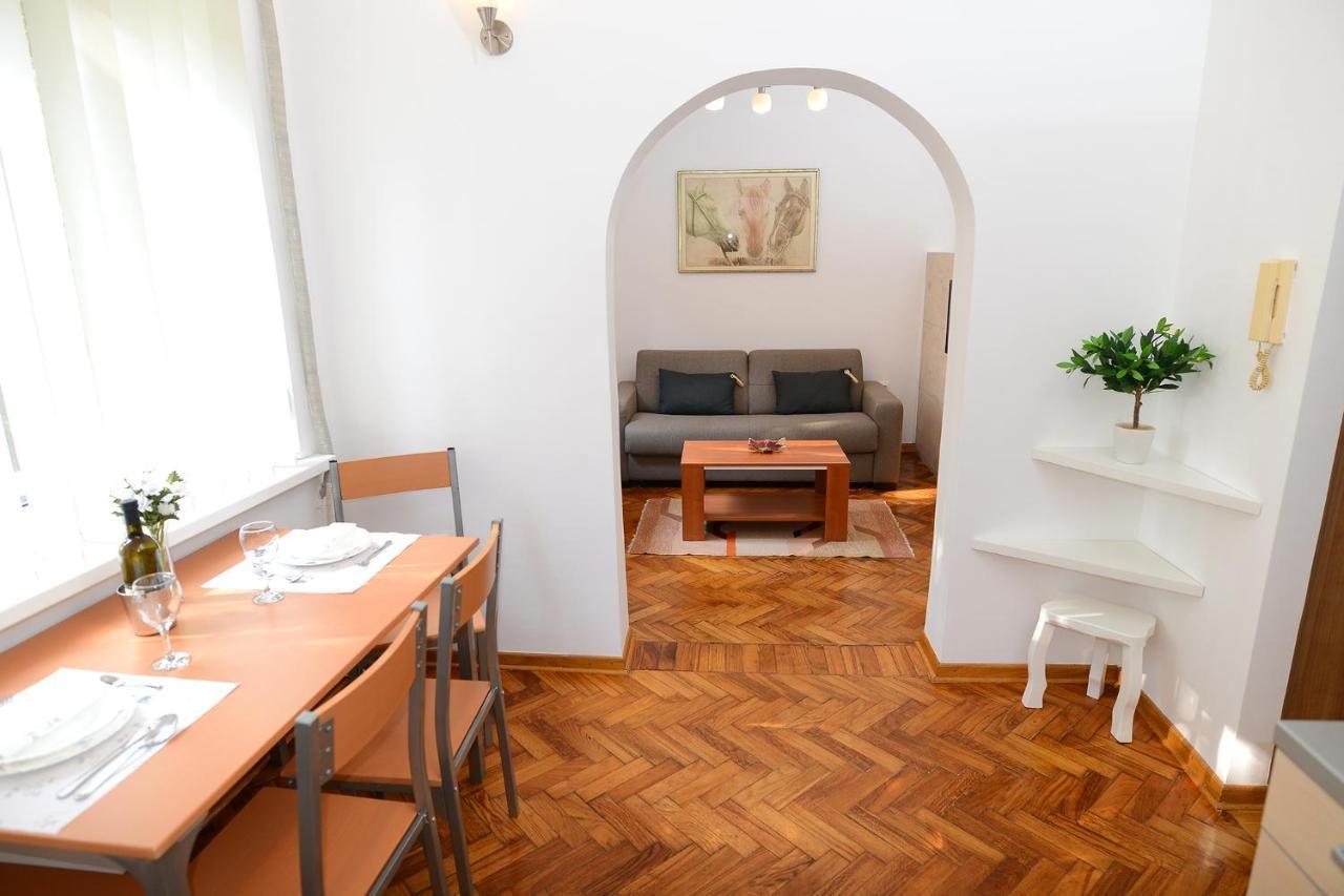 Central Spot Apartments Белград Екстериор снимка