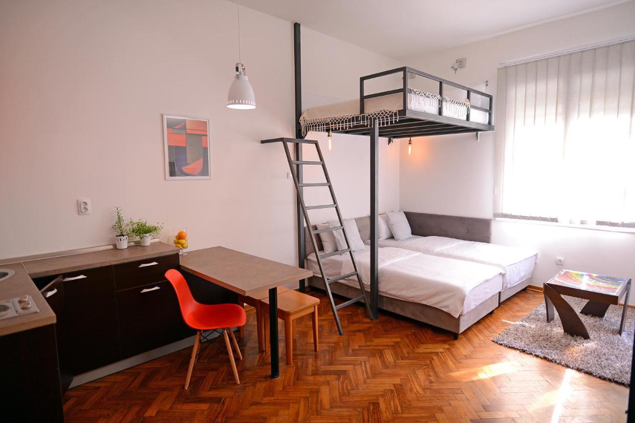 Central Spot Apartments Белград Екстериор снимка
